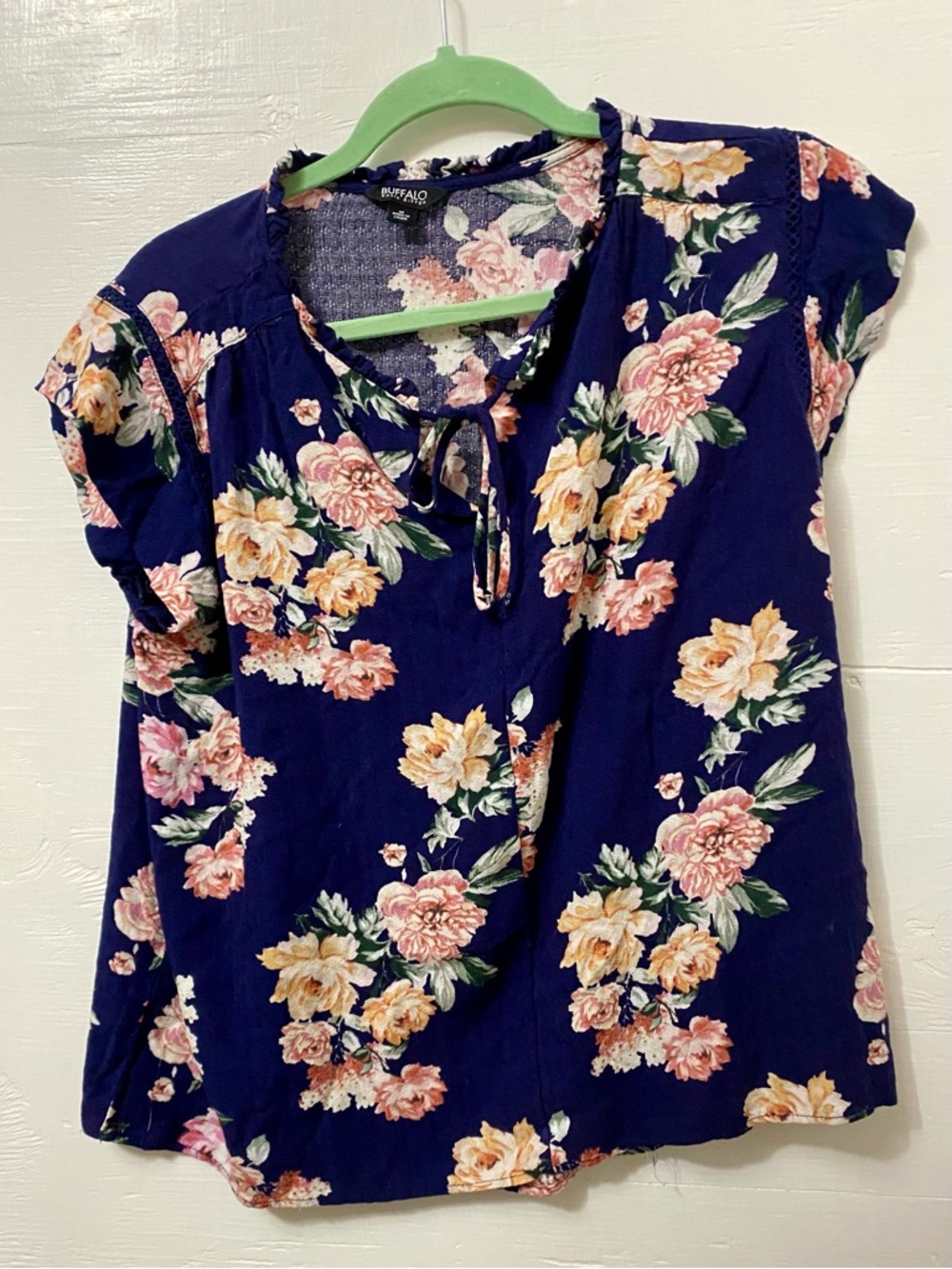 Buffalo David Bitton Navy Floral Tie-Front Blouse boho peasant tie front sz M